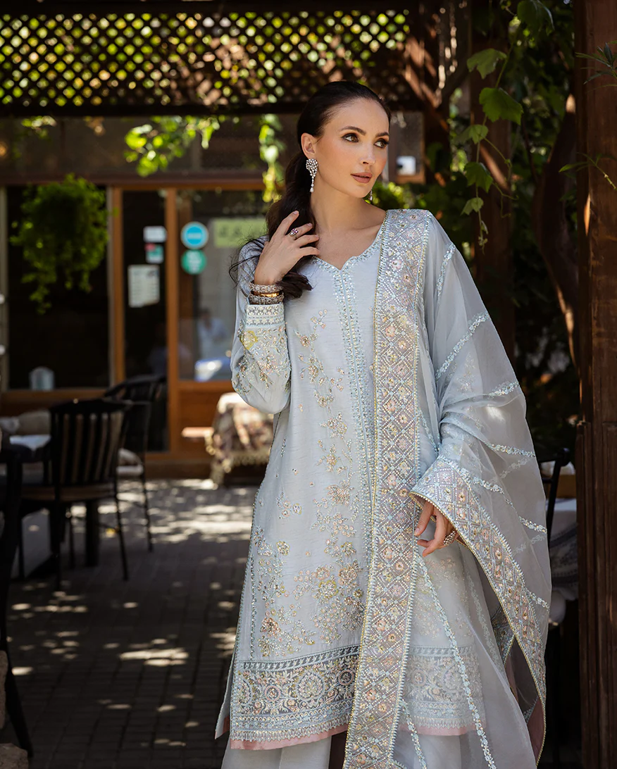 Indira Glow - Image 4