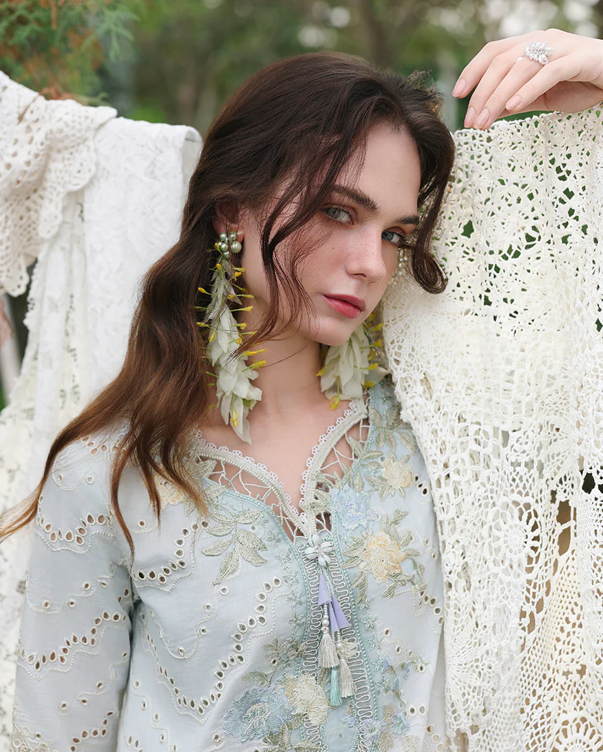 Ivory Botanica - Image 5