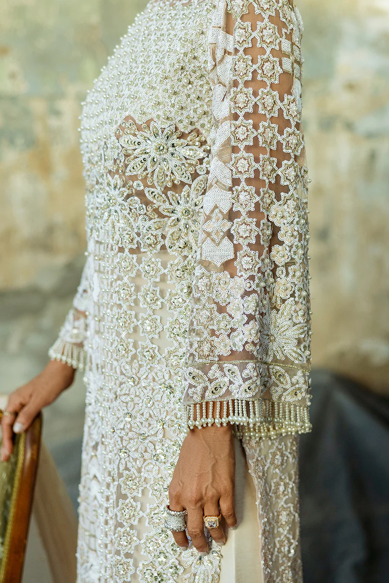 Jasmin - Image 10