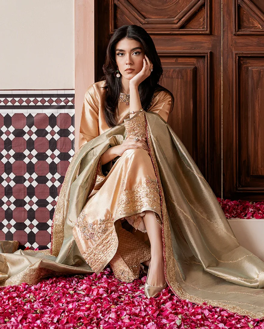 Parisa - Image 6