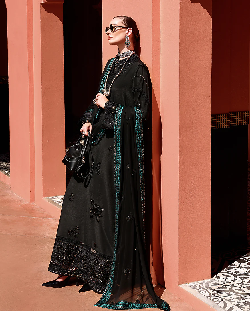 Raveena - Image 2