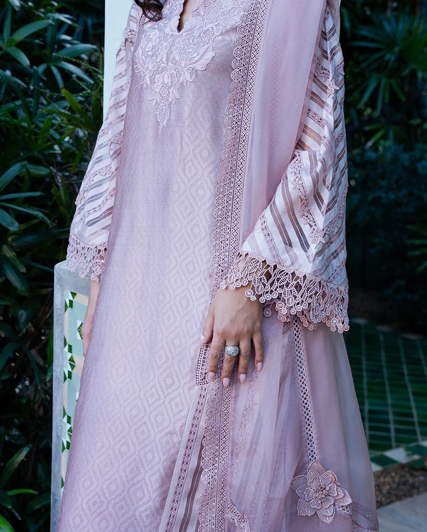 Silver Lining - Image 5