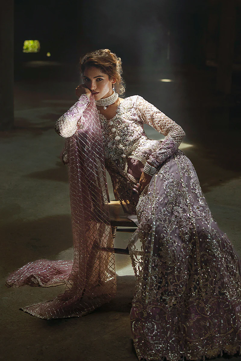 Spotlight Dreamer - Image 7
